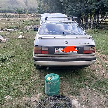 химия на авто: Volkswagen Passat: 1989 г., Механика, Бензин, Седан — 3