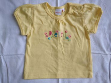 детские футболки с принтом: Футболки на девочку. Размеры от 3-6 месяцев до 1 - 1,5 года. В