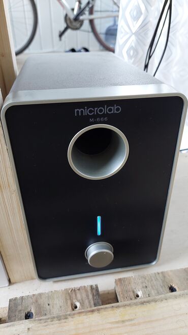 колонка самбуфер: Колонки с сабвуфером Microlab. Очень хороший звук выдают! В связке с