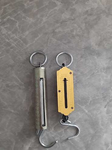 Кухонные наборы: Набор кухонных принадлежностей: 1) Два пружинных безменa (карманные — 2