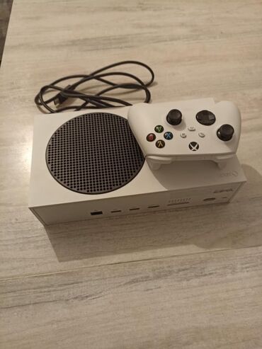 xbox джойстик: Xbox series s 512 гб все работает с двумя джойстиками