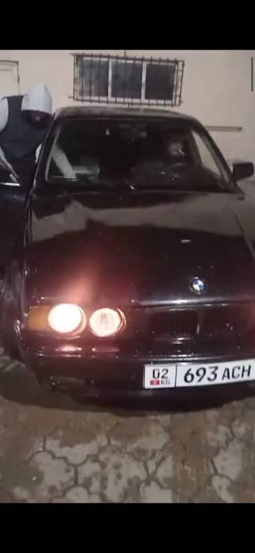 BMW: BMW 525: 1993 г., Механика, Бензин, Седан