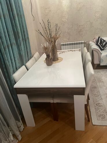 Masa və oturacaq dəstləri: Acilan masa+6 stulla birge satilir 350 azn.Endirimi olacaq.Unvan 9 ci