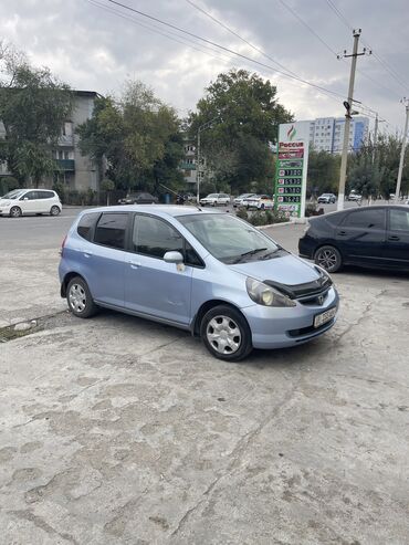 Honda: Honda Fit: 2003 г., 1.3 л, Вариатор, Бензин