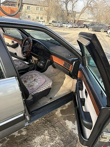 Audi: Audi 100: 1990 г., 2.3 л, Механика, Бензин, Седан — 5