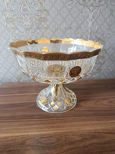 aksesuar qabi: Şüşə/qədəbənd meyvə qabı – ayaqlı, qızılı bəzəkli - Material: qalın — 2