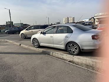 Volkswagen: Volkswagen Jetta: 2008 г., 2.5 л, Автомат, Бензин, Седан — 2