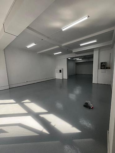 Аренда помещений свободного назначения: Сдается в аренду коммерческое помещение на первом этаже нового жилого — 12