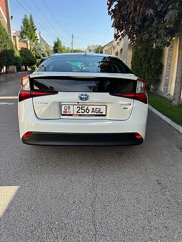 gen 2: Toyota Prius: 2019 г., 1.8 л, Гибрид, Лифтбек — 6