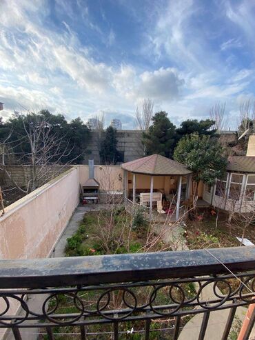 Həyət evləri və villaların satışı: Həzi Aslanov qəs. 5 otaqlı, 220 kv. m, Orta təmir — 9