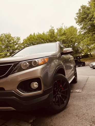 mersedes suretler qutusu: Kia Sorento: 2 l | 2010 il Ofrouder/SUV