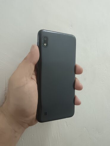 mobil akkumulátor: Samsung Galaxy A10, 32 GB, rəng - Qara, Zəmanət, İki sim kartlı, Sənədlərlə