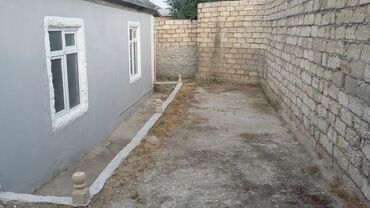 ecemide evler: Salam ev 3 sot torpaqda yerləşir yeni ramana qəsəbəsində tək daşdır