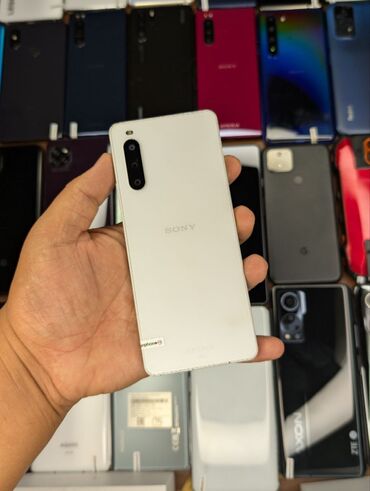 редим 10 с: Sony Xperia 10 IV, Колдонулган, 128 ГБ, түсү - Ак, 1 SIM, eSIM