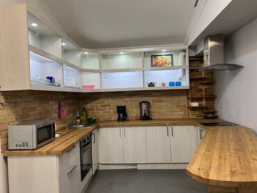 Посуточная аренда комнат: 300 м², С мебелью — 16