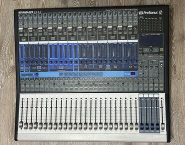 Микшерные пульты: PreSonus StudioLive 24.4.2 24-Channel Digital Audio Mixer