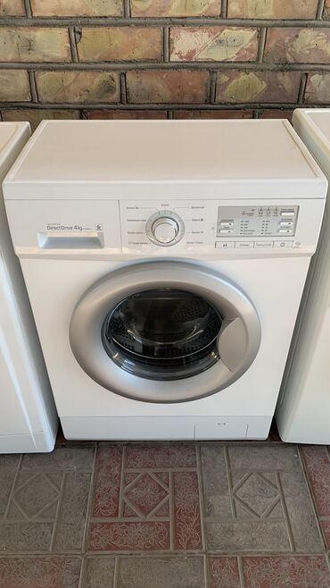продажа стиральная машинка: Стиральная машина LG, Б/у, Автомат, До 5 кг, Полноразмерная