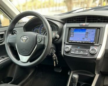 Toyota Corolla: 1.5 l | 2019 il Hetçbek