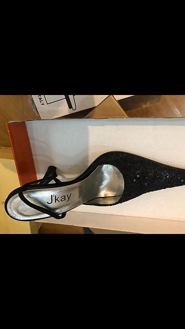 Tuflilər: J’kay qadın ayaqqabısı – açıq arxa, kəmərli slingback modeli. - — 2