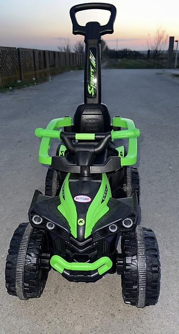 Guralice za bebe: Dečiji guralica–kvad sa ručkom za guranje - Sportski dizajn u — 4