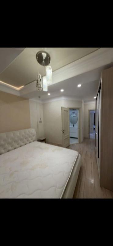 Продажа квартир: 4 комнаты, 140 м², 4 этаж — 8