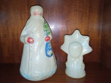 Heykəlciklər: 1970ci illər Sovet İstehsalı Şaxta Baba və Qar Qız Heykəlcikləri. Alt