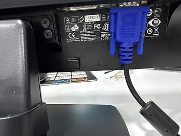 Monitorlar: HP ProDisplay P221 LED Monitor (+ HDMI Adapter Hədiyyə) Ekran: 21.5 — 5