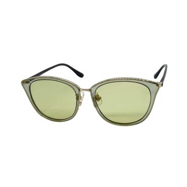 Солнцезащитные очки: Солнцезащитные очки — это не просто модный аксессуар, а необходимая — 3