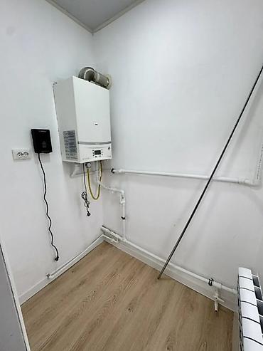 Продажа коттеджей и домов: 🏡 Срочная продажа 2-этажного дома в ж/м Ак-Орго, Бишкек! ✨ 177 м² | 5 — 16