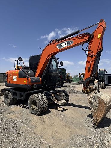 Экскаваторы: Экскаватор, Колесный — 2