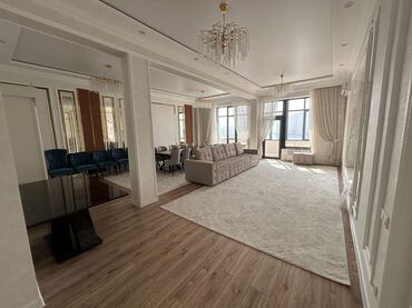 квартира с панорамными окнами: 5 и более комнат, 184 м², Элитка, Пентхаус этаж, Дизайнерский ремонт
