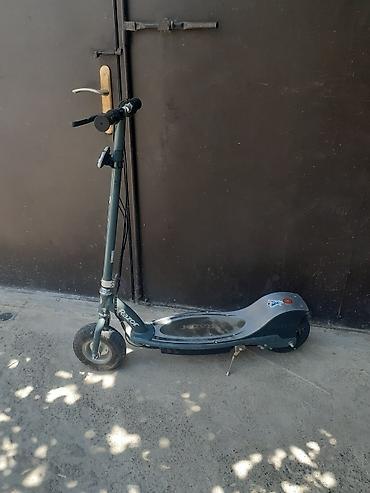 İşlənmiş Elektrik samokat 9", ≤ 250 Vt, 16 - 25 km/s, Ünvandan götürmə