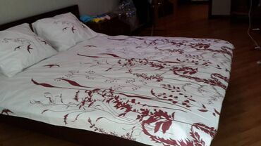 Uzunmüddətli kirayə mənzillər: Elimlər icəri şəhər metrosunun yaxınlığında Nərimanov heykəlinə yaxın — 16