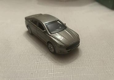 lego oyuncaq: Metal miniatür avtomobil modeli – sedan tipli, boz/metalik rəngdə — 2