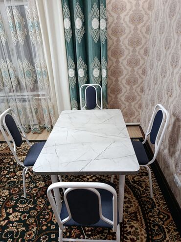 Кухонные столы: Кухонные столы