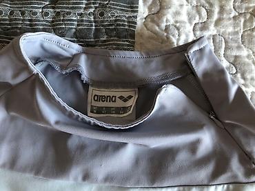 stradivarius s: ARENA TOP majica piše M ali ja sam nosila a nosim S isključivo i — 2