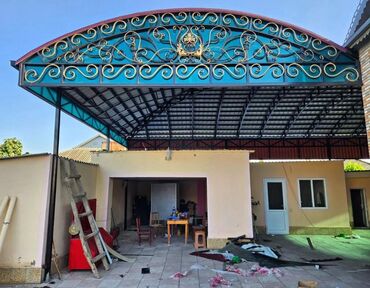 Naveslər, markizlər: Dekorativ metal konstruksiyalı polikarbonat örtüklər – həyət, giriş — 12