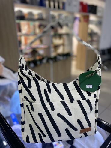 фирменные рюкзаки: Продаются сумки очень стильные и качественные со скидкой Ждем в ТЦ