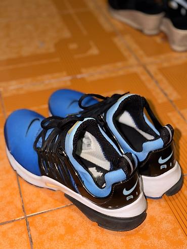 кроссовки nike: 📱WhatsApp yazın📱 Məhsul: Krossovka (Nike tərzində mavi/qaranlıq — 2