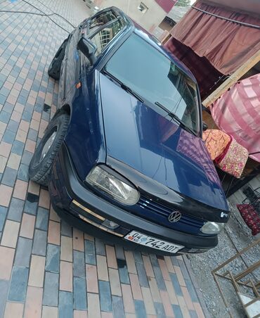 авто volkswagen passat: Volkswagen Golf: 1992 г., 1.8 л, Механика, Бензин, Хэтчбэк