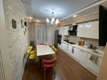 Yeni tikili: 3 otaqlı, Yeni tikili, m. İçərişəhər, 140 kv. m — 16