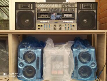 динама: Продаю недорого верхний 4500 сом нижний SONY 6800 сом. музыкальный