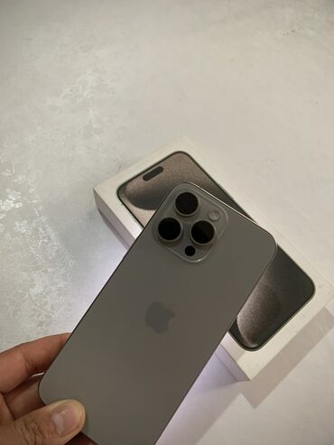 телефон полтавка: IPhone 15 Pro Max, Б/у, 256 ГБ, Natural Titanium, Защитное стекло, Чехол, Коробка, 100 %