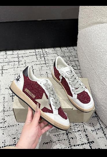salamander cipele: Ženske patike sa šljokicama – model sa zvezdom Golden Goose Ballstar — 2