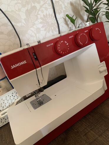 купить кофемашину simonelli: Тигүүчү машина Janome, Жарым автоматтык