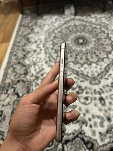 honor 8 s: LG Q6, rəng - Qızılı, İki sim kartlı — 4