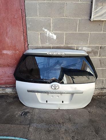 машинка кг: Крышка багажника Toyota, 2005 г., Б/у, Оригинал — 1