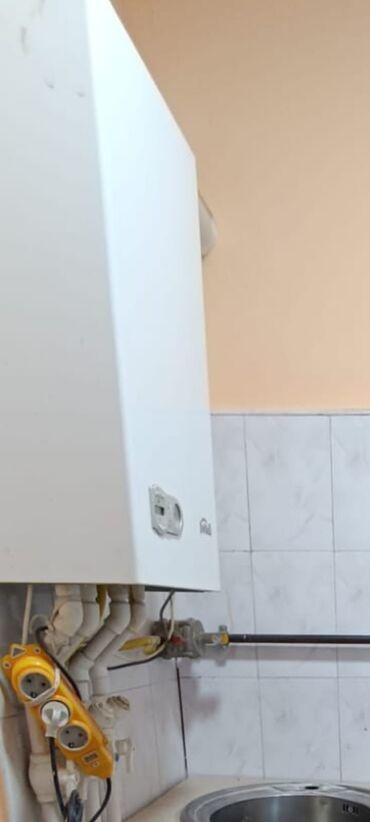 kondisioner ucun ehtiyat hissələri: İşlənmiş Kombi 24 kVt, Ünvandan götürmə, Zəmanətsiz, Kredit yoxdur