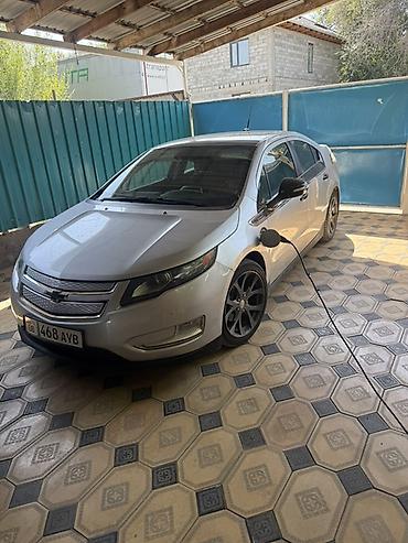 byd 05: Chevrolet Volt: 2012 г., 1.5 л, Автомат, Гибрид, Хэтчбэк — 1