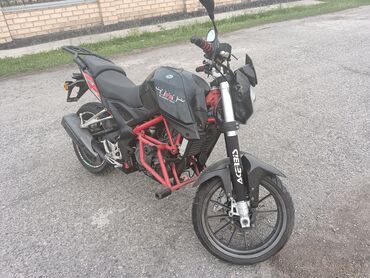 Мотоциклы: Спортбайк 250 куб. см, Бензин, Взрослый — 12